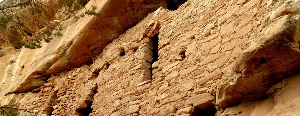 arch-site-in-recapture-canyon-crop